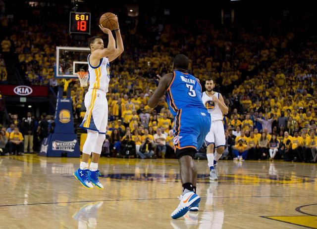 亨利：皇马半年就想换掉阿隆索太荒诞了，在那只会执教还不够（亨利：皇马仅半年就要换阿隆索太离谱，那里光会执教远远不够）