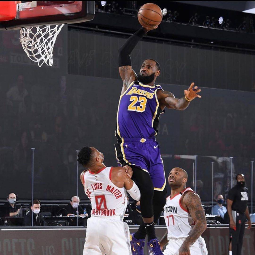 托尼：劳塔罗是国米的灵魂，但他在队友面前应多展现出笑容（托尼：劳塔罗是国米之魂，但应在队友面前更常微笑）