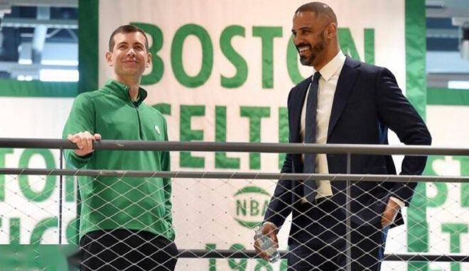 错失绝平机会，帕罗特补时阶段勺子点球打飞（补时勺子点球失手，帕罗特错过绝平良机）