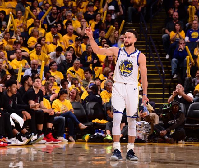 海港战武里南联海报：以物理试卷为背景，解“南”题（海港对阵武里南联海报：物理试卷作底，破解“南”题）