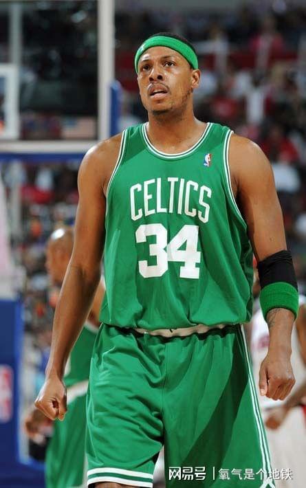 布冯：米兰现在所有运作都围绕出成绩展开，这必须归功于阿囧（布冯：米兰如今一切围绕成绩推进，这要归功于阿囧）