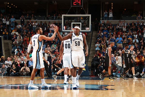 英媒：前曼联天才莫里森加入PFA夏训营，保持状态寻找新下家（英媒：前曼联天才莫里森参加PFA夏训营，为保持状态寻新东家）