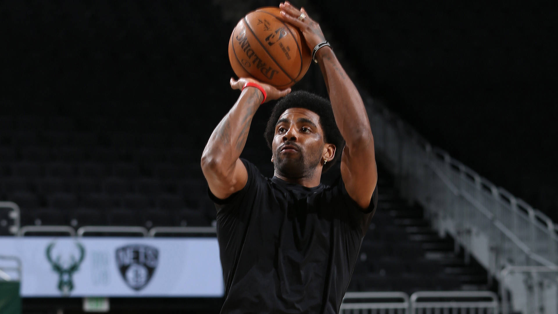 巴萨拖欠拜仁2000万莱万转会费？德雷森：已经付清了（传巴萨仍欠拜仁莱万2000万转会费？德雷森：已全部结清）